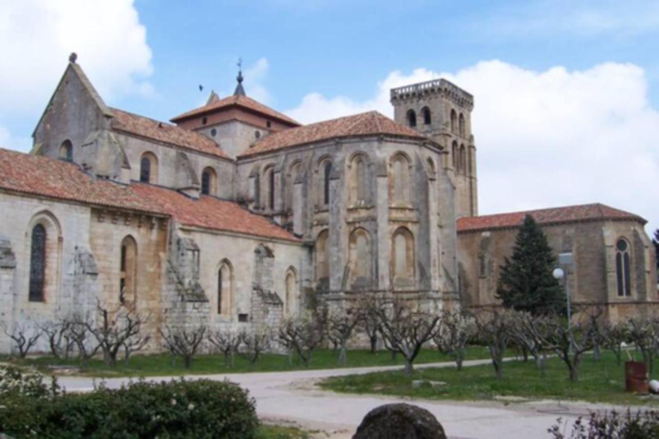 La Catedral Vut - Apt Para 4 Con Wifi En El Centro De Burgos Exterior photo